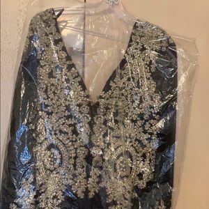 I selling wedding dress